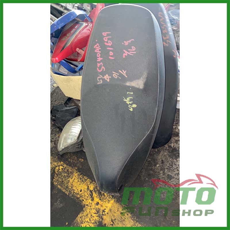 中古_KYMCO_頂客180_椅墊