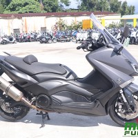 TMAX 銀 實車照 整車1