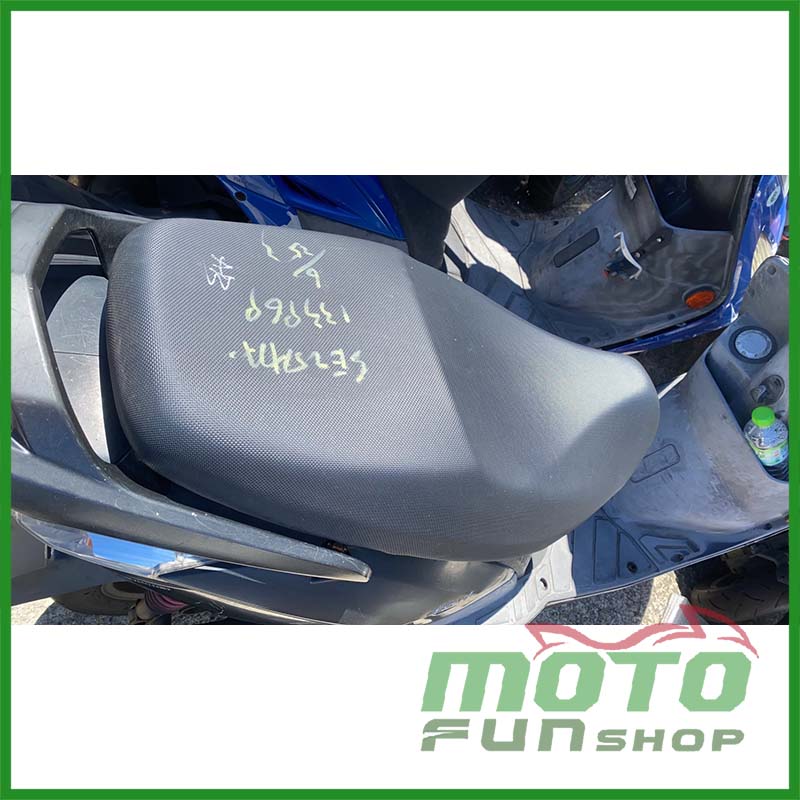 Kymco G5 125_150 中古椅墊+置物箱